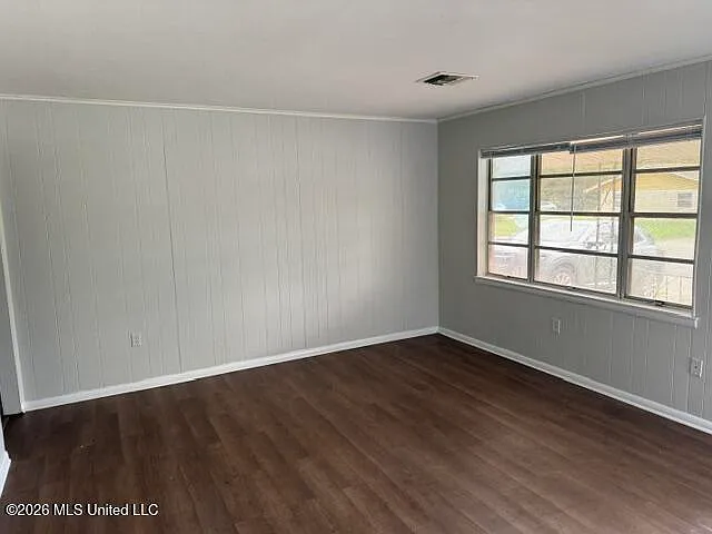 3 bed, 1.5 bath, 1590 sqft, $1,625 — Photo 2
