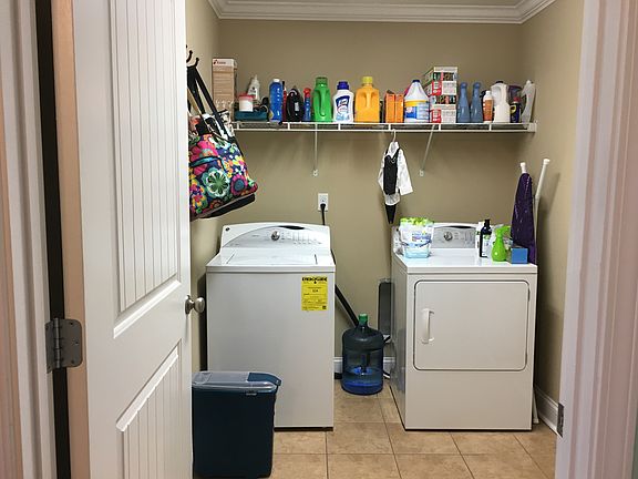 3rd image of 1114 Cherbourg Dr