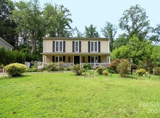6906 Wyndbend Ln, Mint Hill, NC 28227
