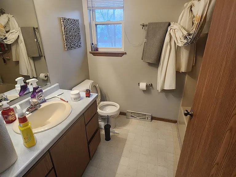 7212 Ashwood Ln — Photo 10