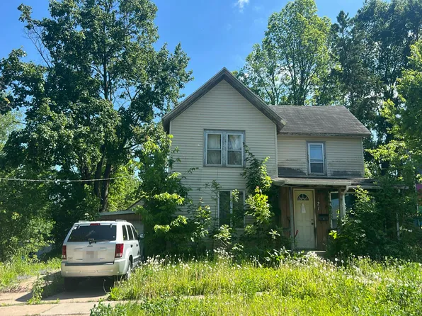 421 E South St, Viroqua, WI 54665