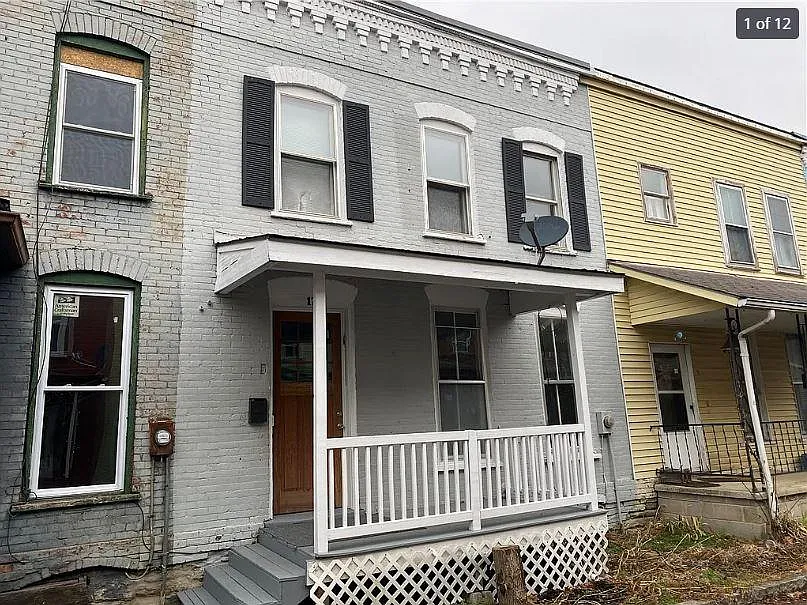 17 Cottage Ave