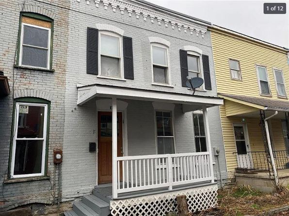 17 Cottage Ave