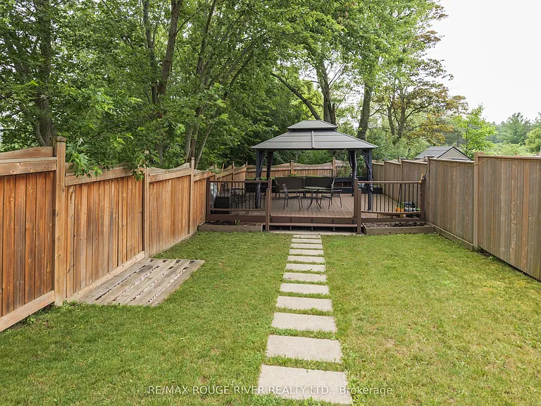 453 Mahogany Ct — Photo 29