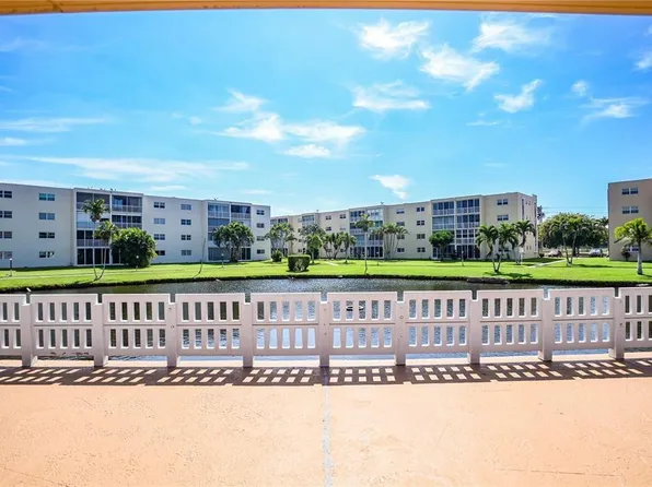 201 SE 11th Ter #303, Dania Beach, FL 33004