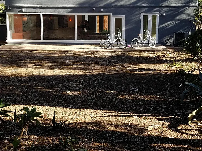 1550 N Jameson Ln — Photo 11