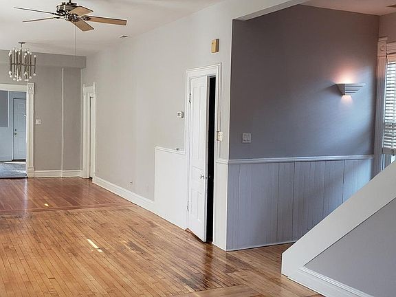 4th image of 2113 W Charleston St #1