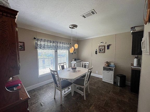 5th image of 102 N Lake Cir #880