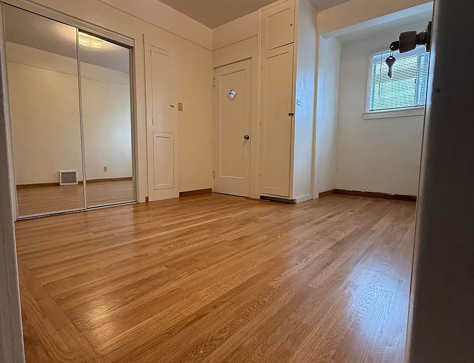 1st image of 1494 19th Ave