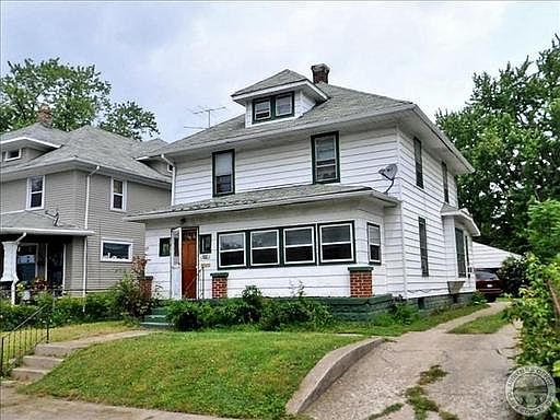 1st image of 344 Oakwood Pl