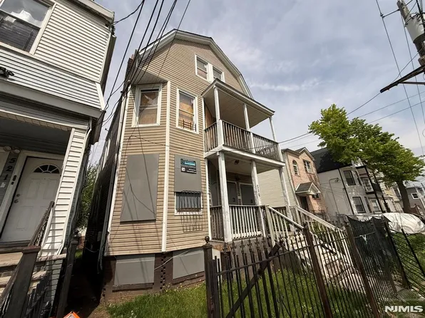 519 S 16th St, Newark, NJ 07103