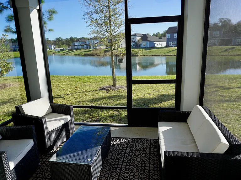 250 Brandon Lakes Dr — Photo 14