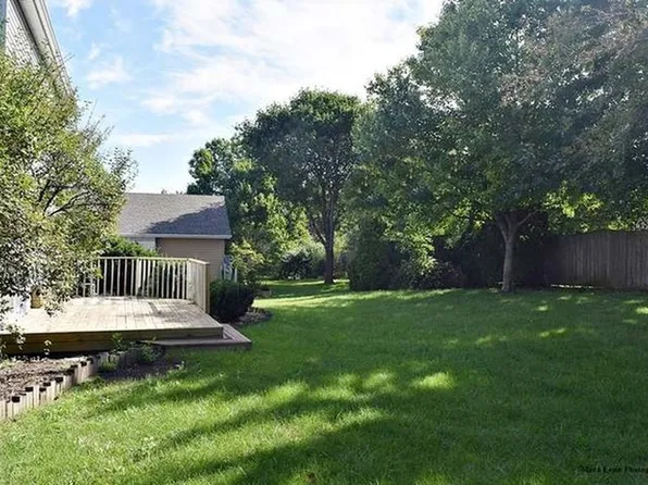 1607 Ronzheimer Ave, St Charles, IL 60174