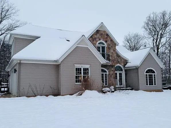 4 Woodbird Dr, Effingham, IL 62401