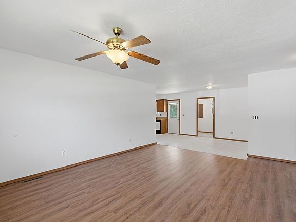 4th image of 126 W Terrace Ct