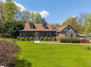40 Harding Dr, Greenville, SC 29609