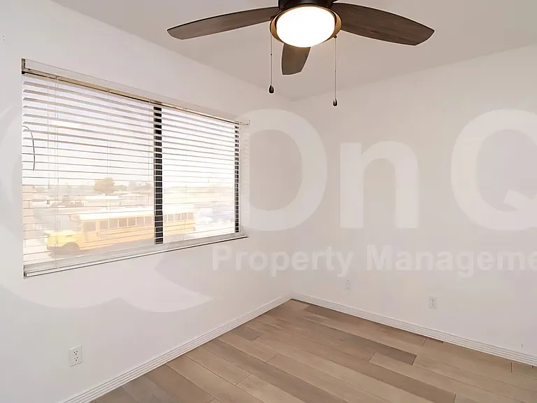 2049 W Bloomfield Rd #1 — Photo 8