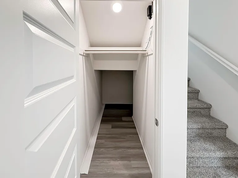 28076 Melrose Dr — Photo 19