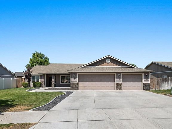 2nd image of 8912 W Bruneau Pl