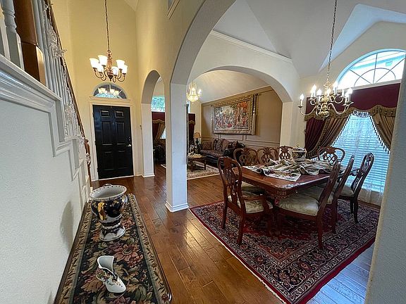 5th image of 2804 Ashbury Dr
