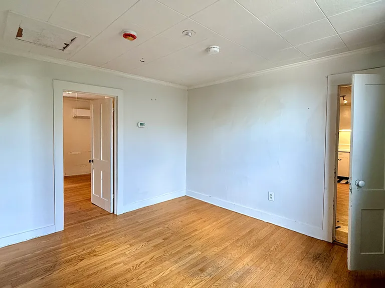 25 Center St #3 — Photo 22