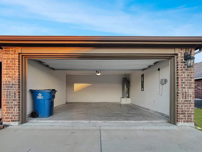 705 Farmstead Way — Photo 16