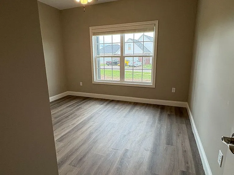 314 Hillview Mills Blvd — Photo 8