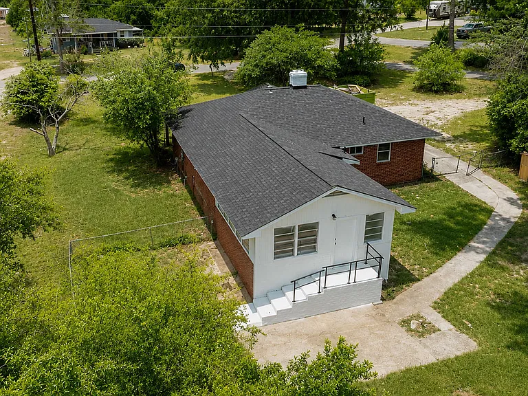 3302 Winn Dr — Photo 27