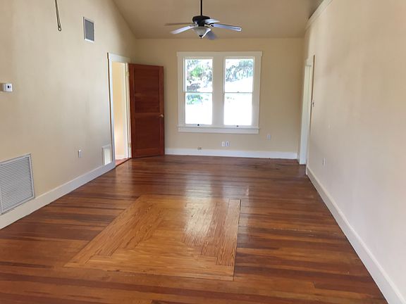 2nd image of 2625 Ringling Blvd