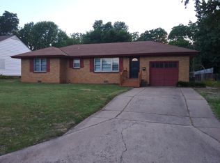 404 N 13th St, Ponca City, OK 74601