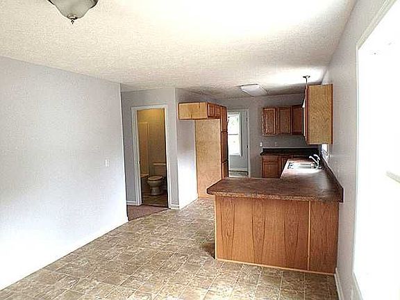 4th image of 130 N Catherine St