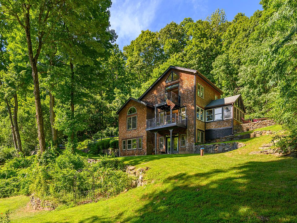 4 Hardscrabble Road