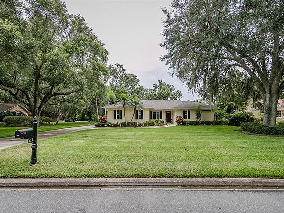 3rd image of 1603 Regal Oak Dr