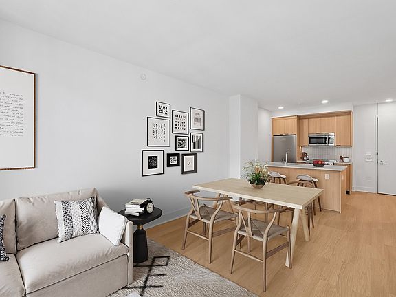 4th image of 499 President St #645