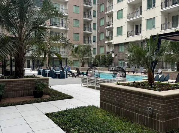 (undisclosed Address), Houston, TX 77002