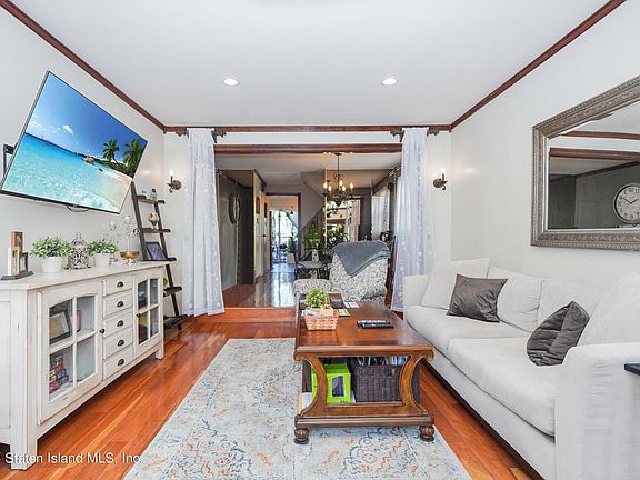 3rd image of 100 Labau Ave
