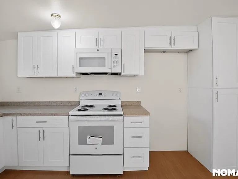 2515 E Madison St #2517 — Photo 6
