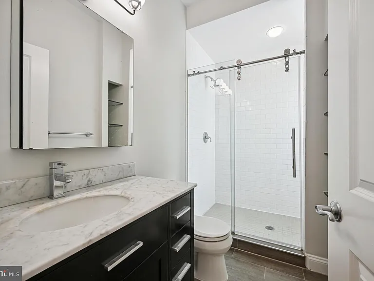 1832 Swann St NW #B — Photo 14