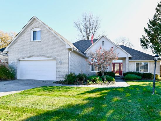 10905 Tournament Ln, Indianapolis, IN 46229