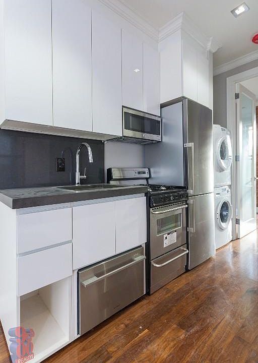 1st image of 16 E 116th St APT 3B