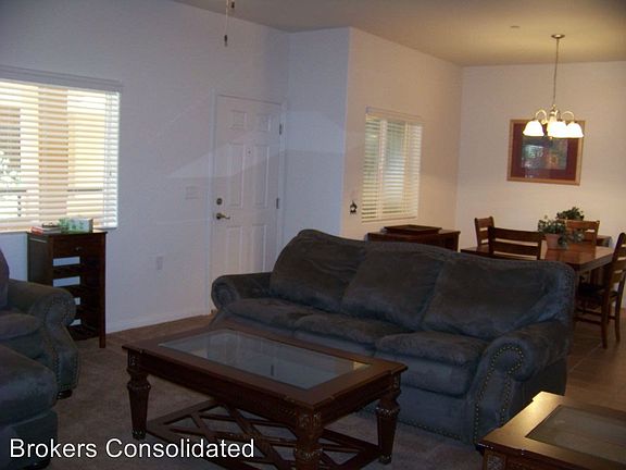 3rd image of 400 Hillside Dr #712