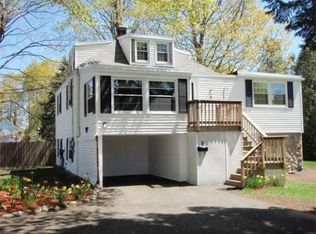 8 Forest St, Peabody, MA 01960