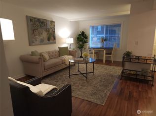 12707 NE 120th St APT B12, Kirkland, WA 98034
