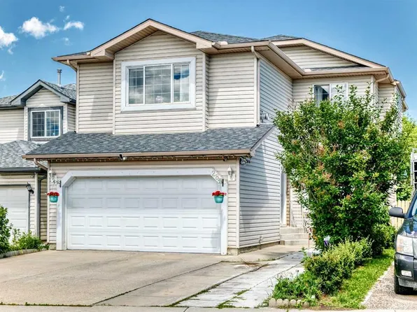 283 S Applestone Park SE, Calgary, AB T2A 7W3