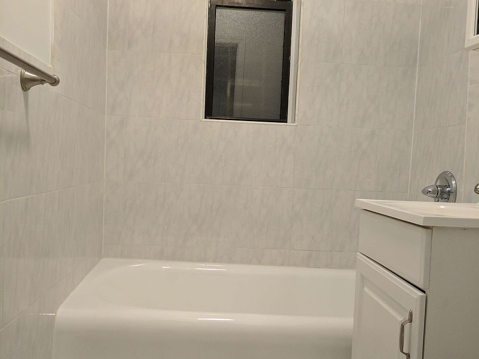 2nd image of 4196 Gleane St APT E1