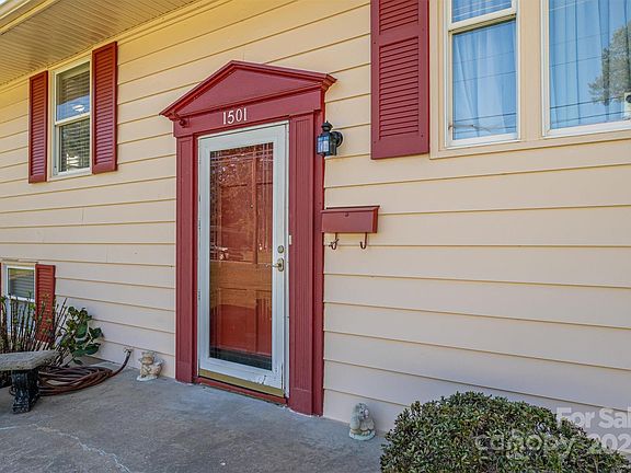 2nd image of 1501 Fern Forest Dr