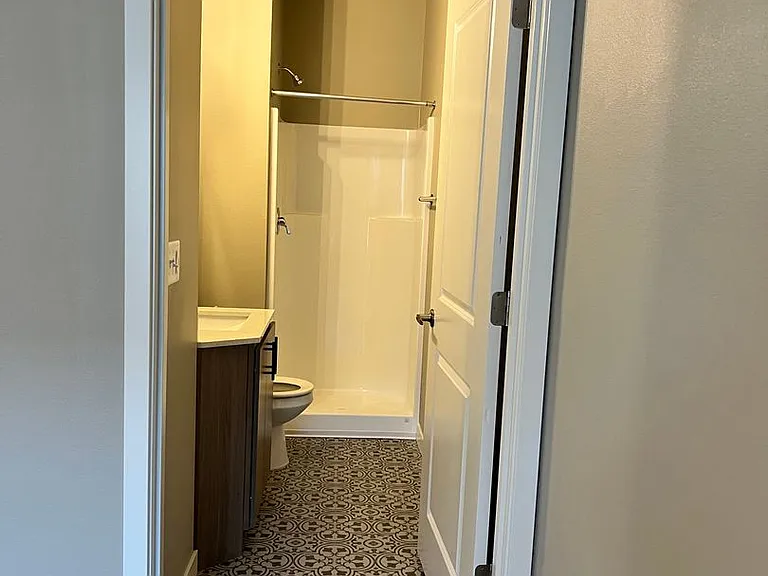 Eagle Pointe Apartments- Resort-Style Living in Albany — Photo 35
