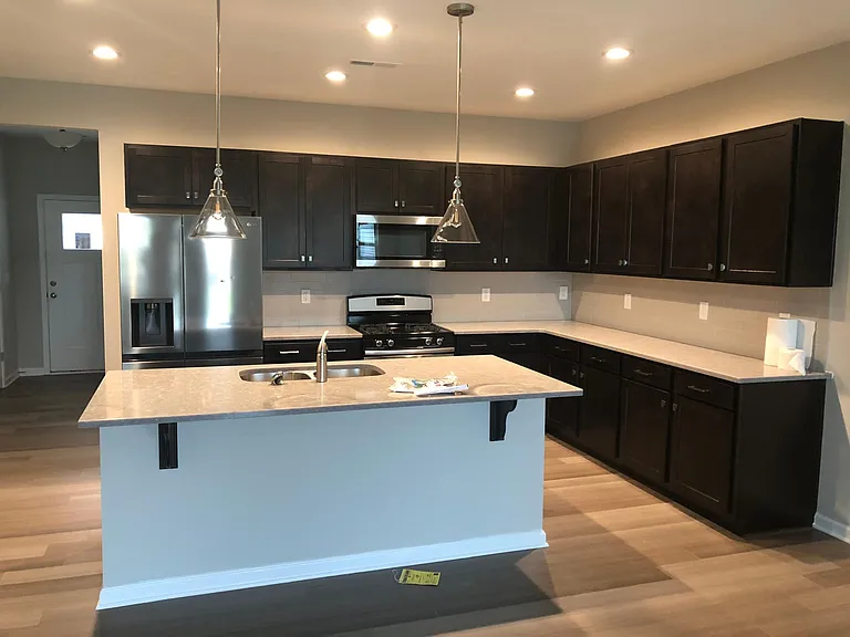 728 Putney Hill Rd — Photo 16