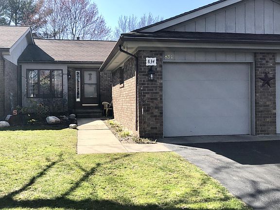 2nd image of 834 Apple Blossom Ln #24