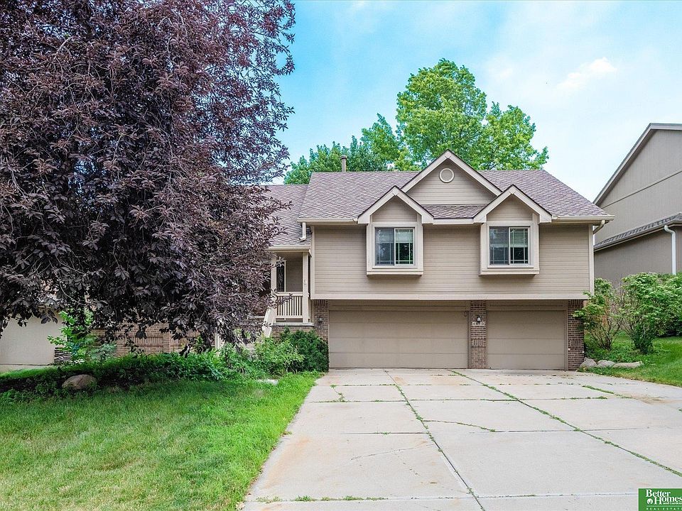 1st image of 4813 S 167th Ave
